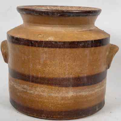 Bendigo Pottery storage Jar