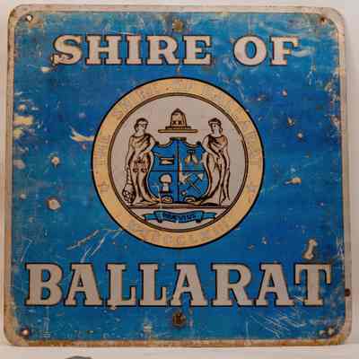 Tin sign