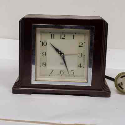 Electric Clock Bakerlite