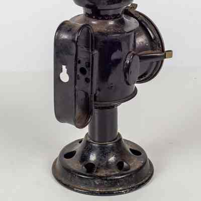oil/candle lamp