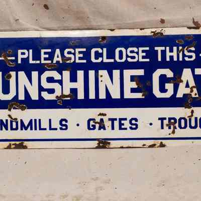 Enamel sign