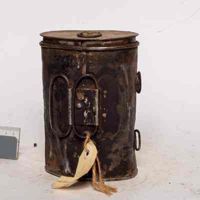 Quart Pots