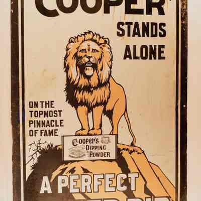 Enamel sign