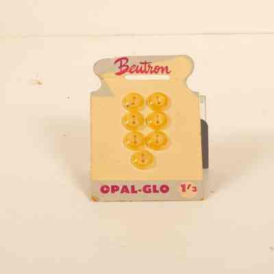Button Display Card