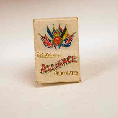 Packaging chocolates