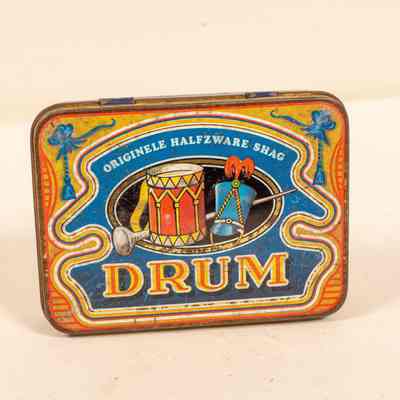 Tobacco tin