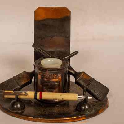 Ink pen rest advertising Taubman's