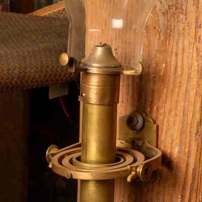 Gimbal lamp