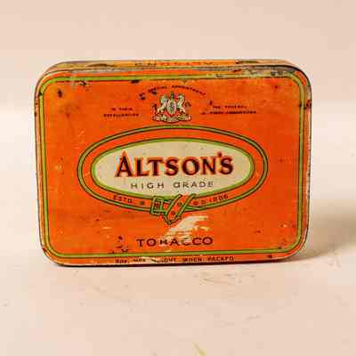 Tobacco tin