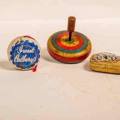 3 Tin Toys.
