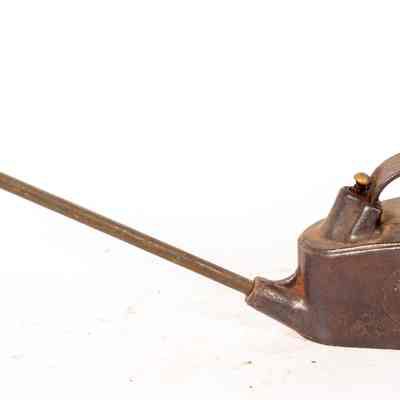 Wells Unbreakable Oil Can