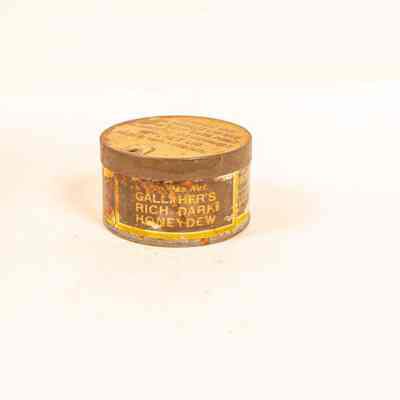 Tobacco tin