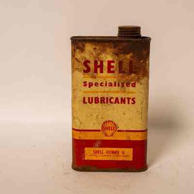 Cylinder lubricant