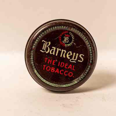Tobacco tin