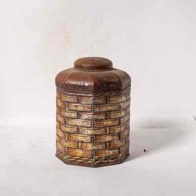 Tea tin