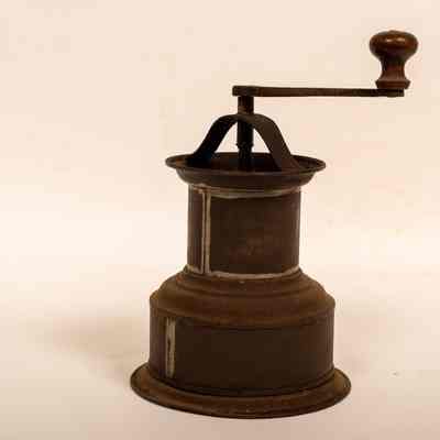 herb grinder