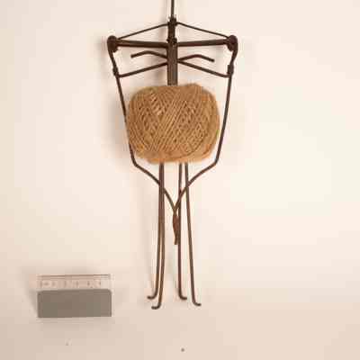 String Dispenser