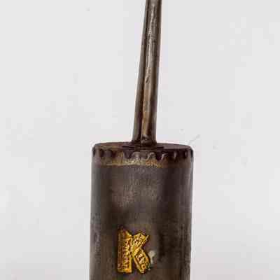 Cylindrical Oil Can