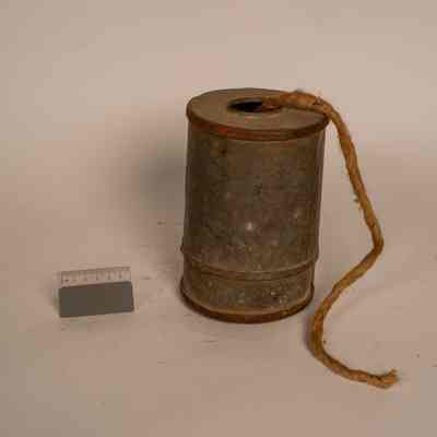 String Dispenser