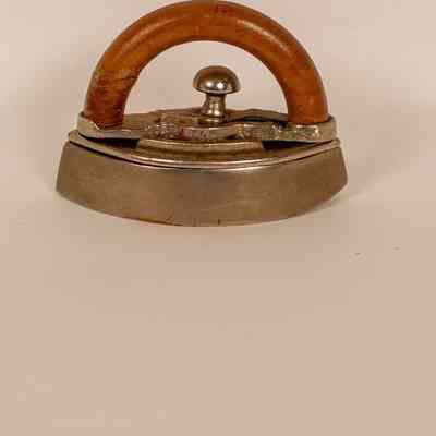 Traveling Iron