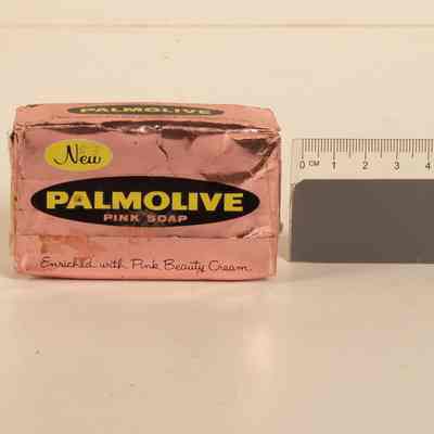 Cake of Palmolive Pink Soap