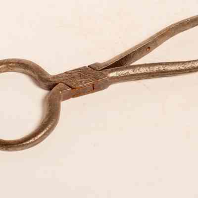 tongs