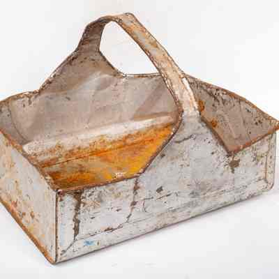 Kerosene tin vegetable basket