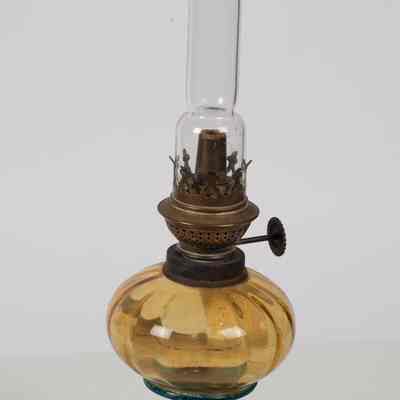 Finger lamp