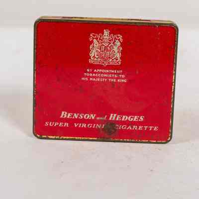 Tobacco tin