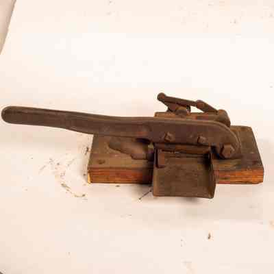 Champion Tobacco Cutter