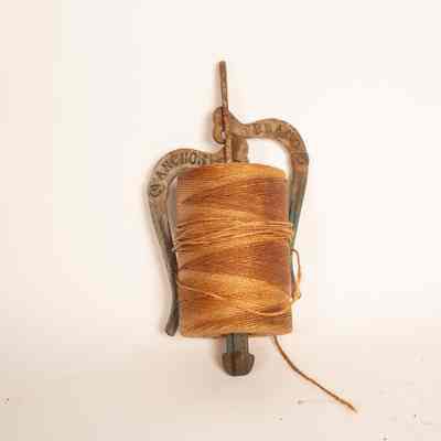 Anker Cast Iron String Dispenser