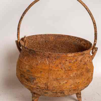 Chinese cauldron