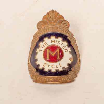 Head Stem Badge