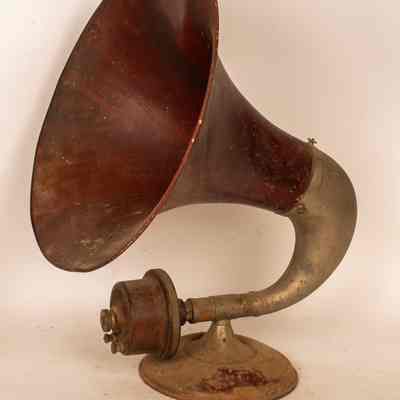 Bull Phone speaker