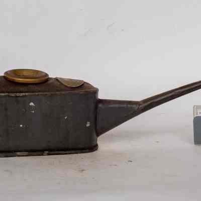 Metal Oil Can