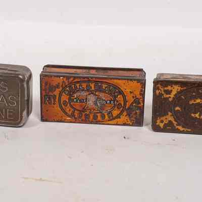 Vesta tins