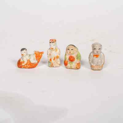 Chinese dolls