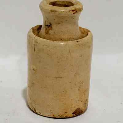 Ceramic bottle