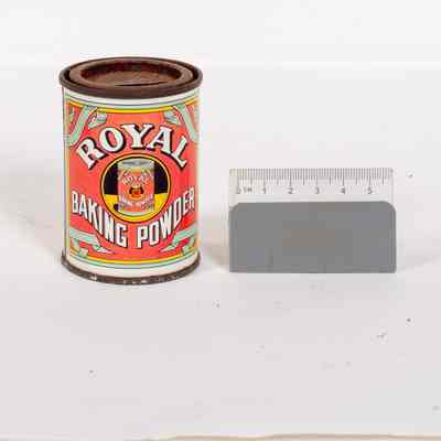 Baking powder tin money box