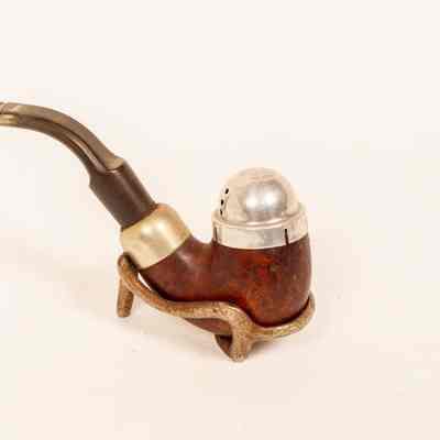 pipe holder