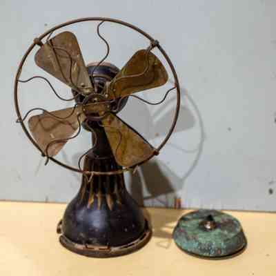 Stirling heat engine fan