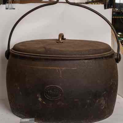 Chinese cauldron