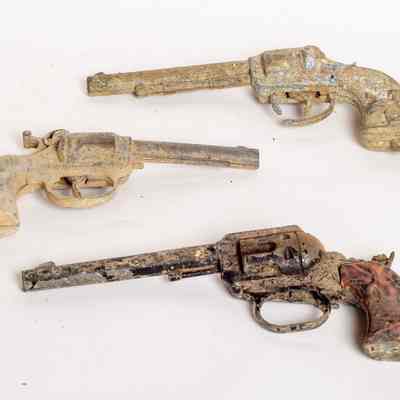 Cap guns