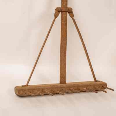 Garden rake