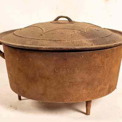 16 Inches Camp Oven