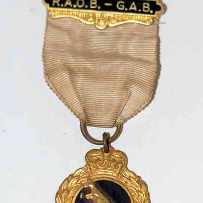 Royal Antediluvian Order of Buffaloes, badge