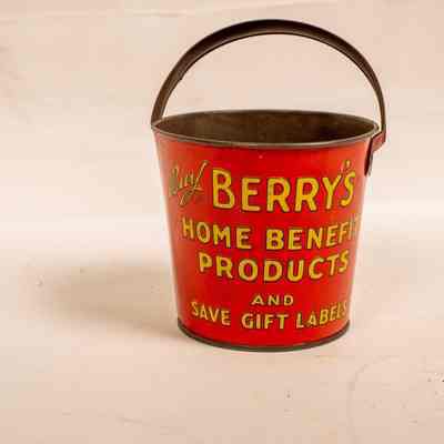 Tin Children's Sand bucket