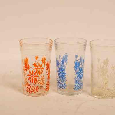 3 decorated glasses