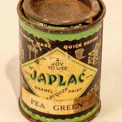Small tin of Jap Lac
