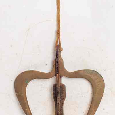 Anchor string dispenser
